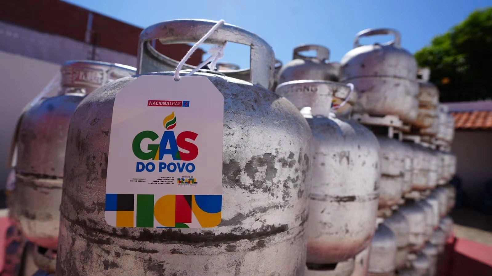 Gás do Povo atende mais de 427 mil famílias no Piauí em setembro