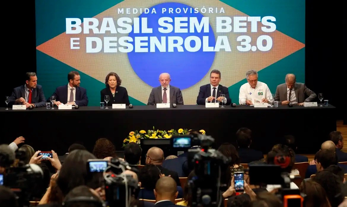 Governo cria 3ª fase do Desenrola com compra de dívidas pela União