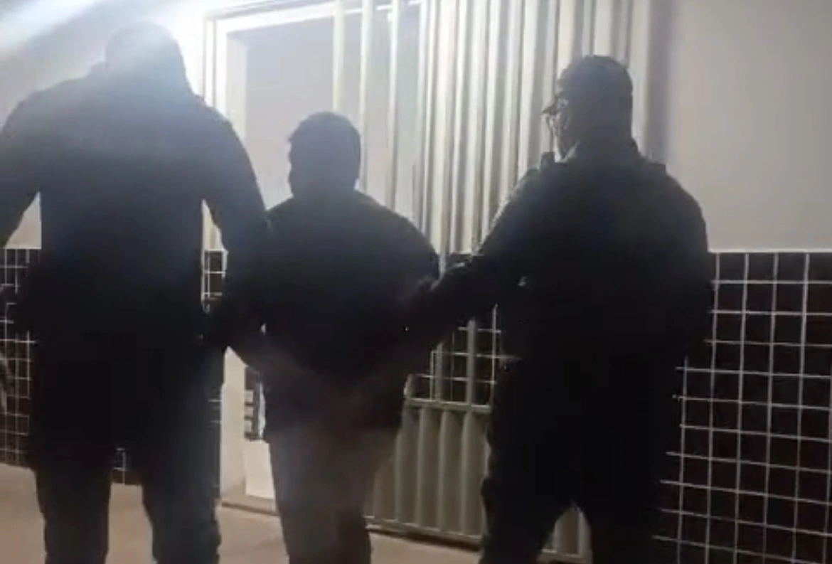 PM-PI prende suspeito por disparos, posse ilegal de arma de fogo e ameaças em Uruçuí