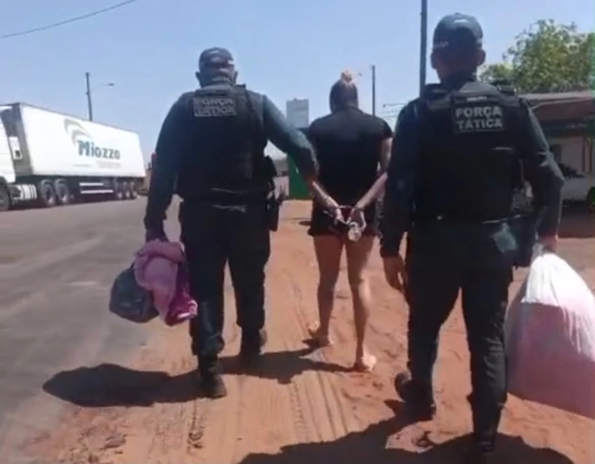 “Thatha Bueno”: investigada por homicídio é presa em ônibus durante viagem no Sul do Piauí