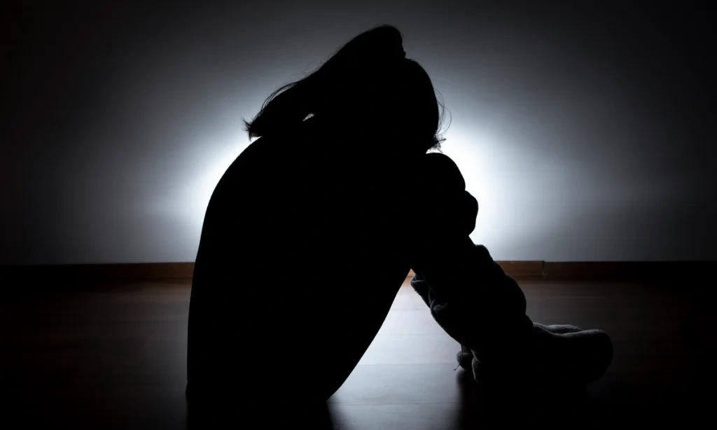 Homem é preso suspeito de abusar sexualmente da própria filha em Teresina; mãe da vítima tinha conhecimento